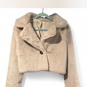 Women's Cropped Faux Fur Jacket